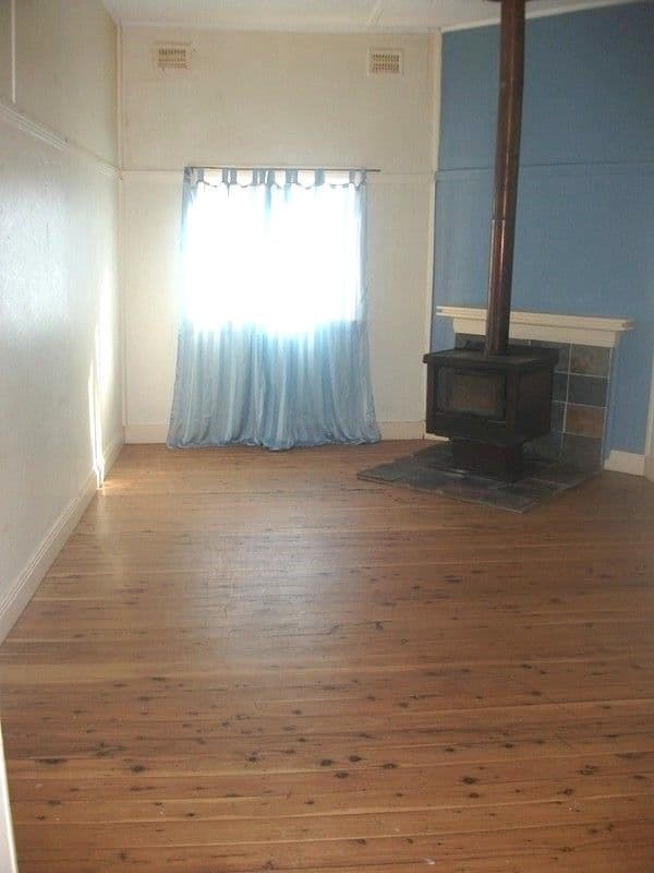 96 Orange Street, Condobolin - Thumbnail 3
