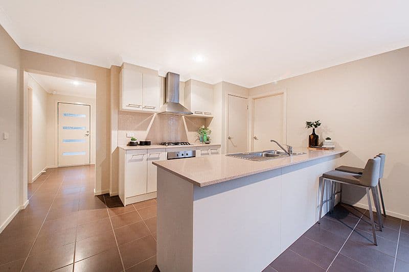 44 Dan Morgan Drive, Cranbourne East VIC 3977, Cranbourne East - Thumbnail 2