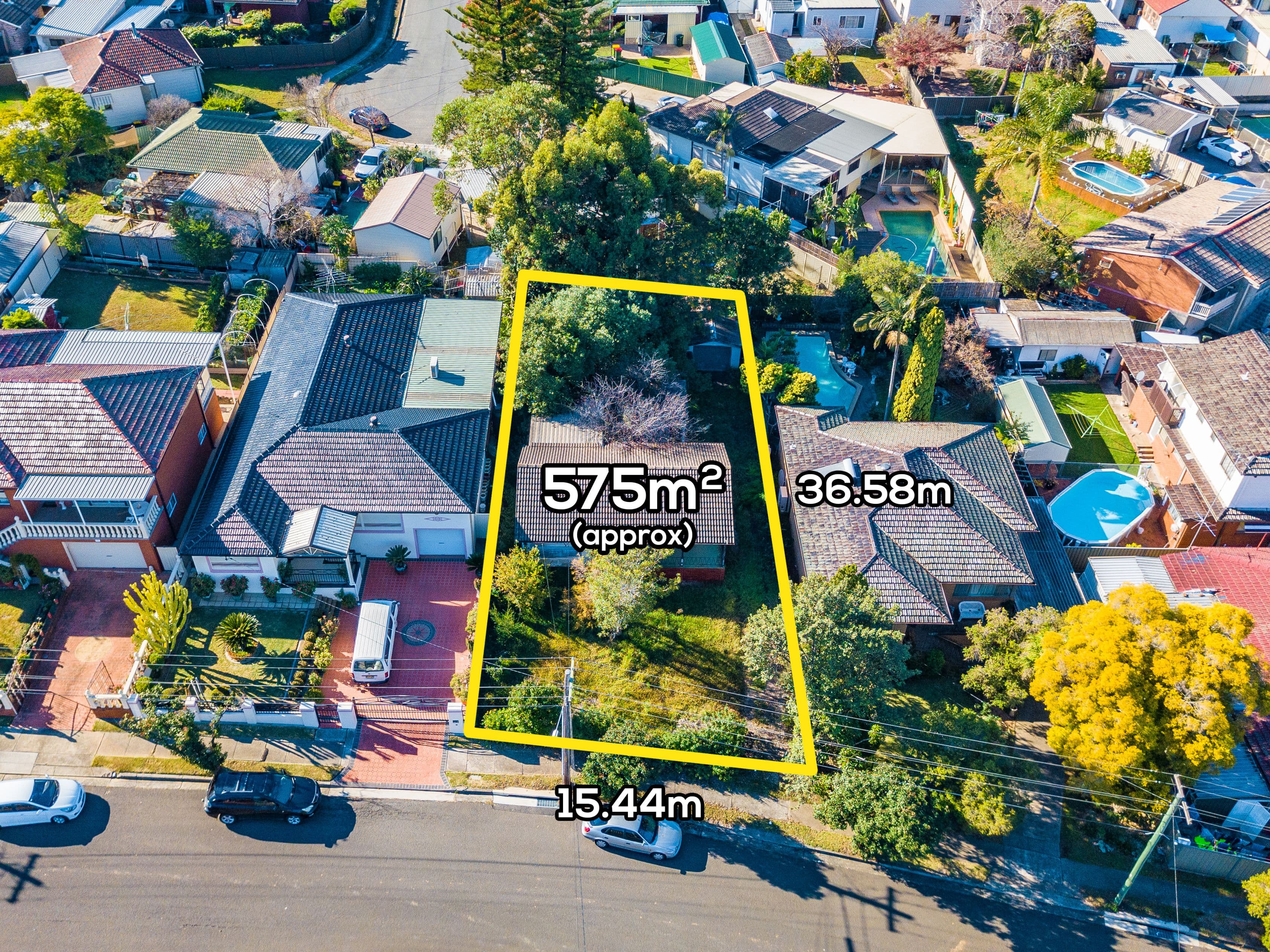 16 Norfolk Avenue, Fairfield West - Image 1