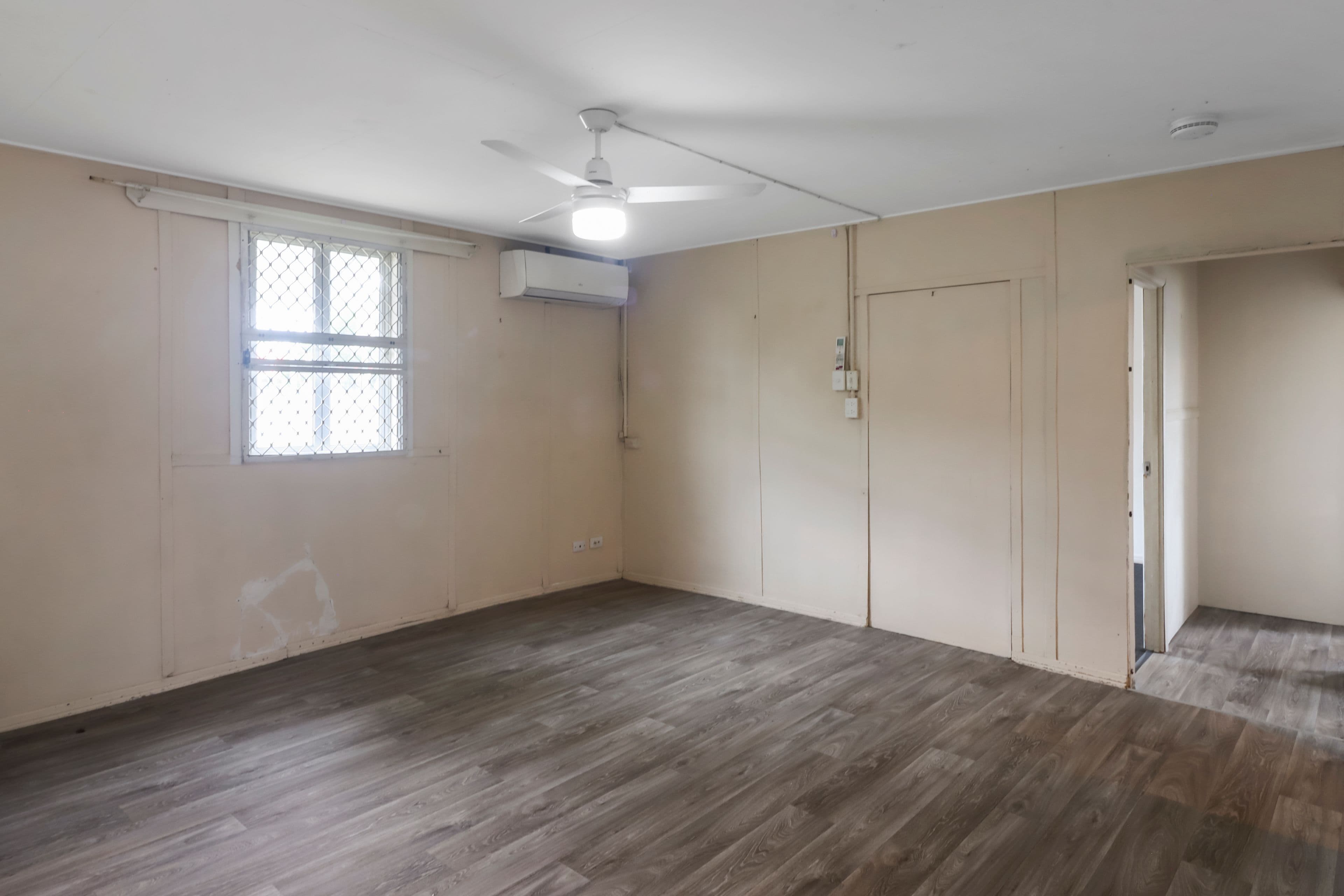 175 Blackstone Road, Silkstone QLD 4304, Silkstone - Thumbnail 7