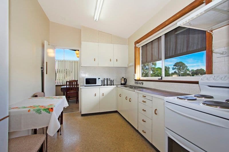 21 Tudor Avenue, Blacktown NSW 2148, Blacktown - Thumbnail 3