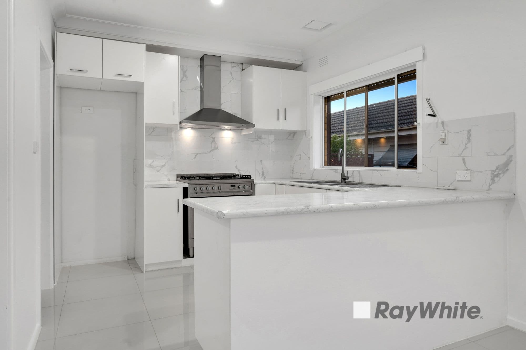 5 Dunvegan Crescent, Dandenong VIC 3175, Dandenong - Thumbnail 3