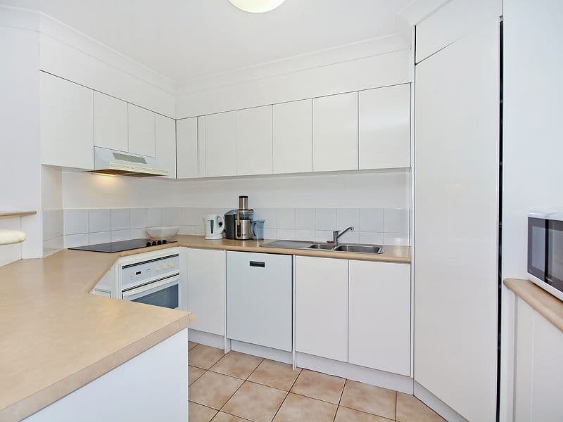 1 Hillsdon Road, Taringa QLD 4068, Taringa - Thumbnail 3