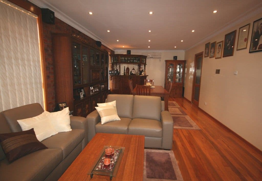 14 Cook Avenue, KEALBA VIC 3021, Kealba - Thumbnail 2