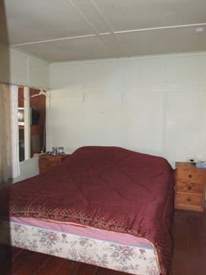29 Coronation  Drive, BLACKALL QLD 4472, Blackall - Thumbnail 6