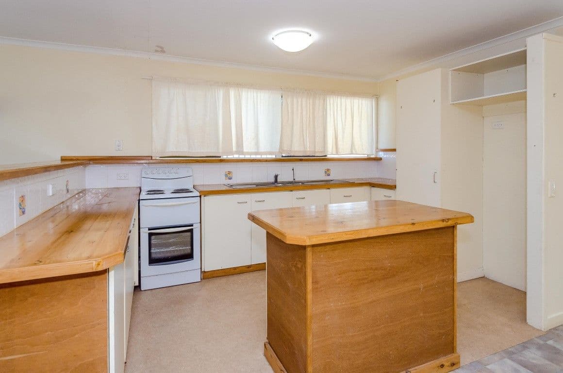 73 Beak Street, New Auckland QLD 4680, New Auckland - Thumbnail 6
