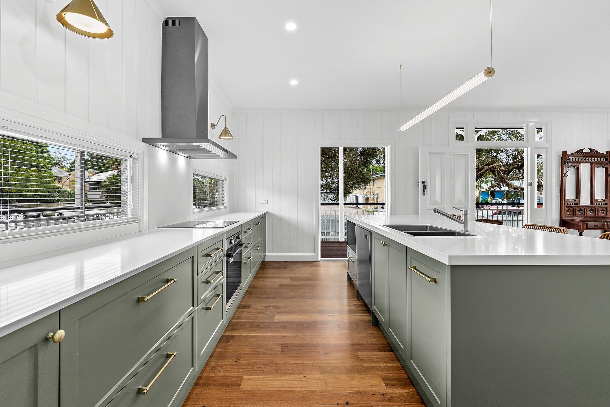 25 Fourth Avenue, Sandgate QLD 4017, Sandgate - Thumbnail 8