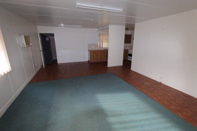 22 Watson Street, CHARLEVILLE QLD 4470, Charleville - Thumbnail 5