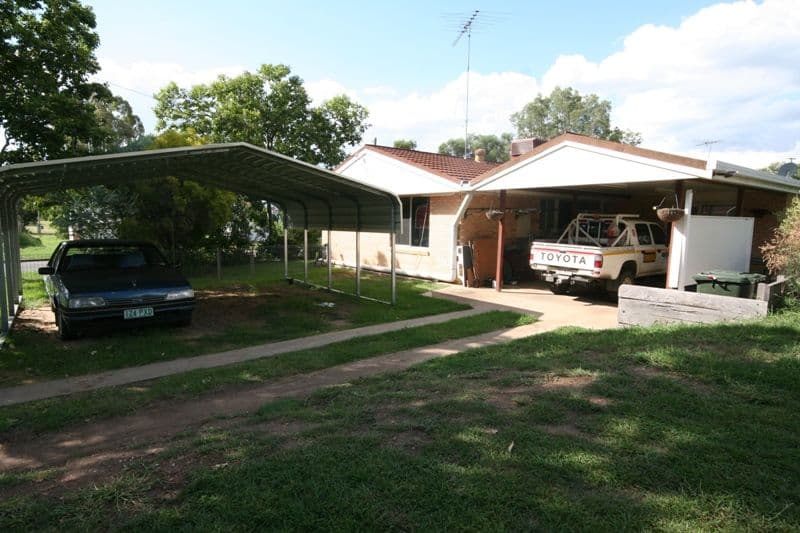 13 Lawrence Street, BILOELA QLD 4715, Biloela - Thumbnail 3