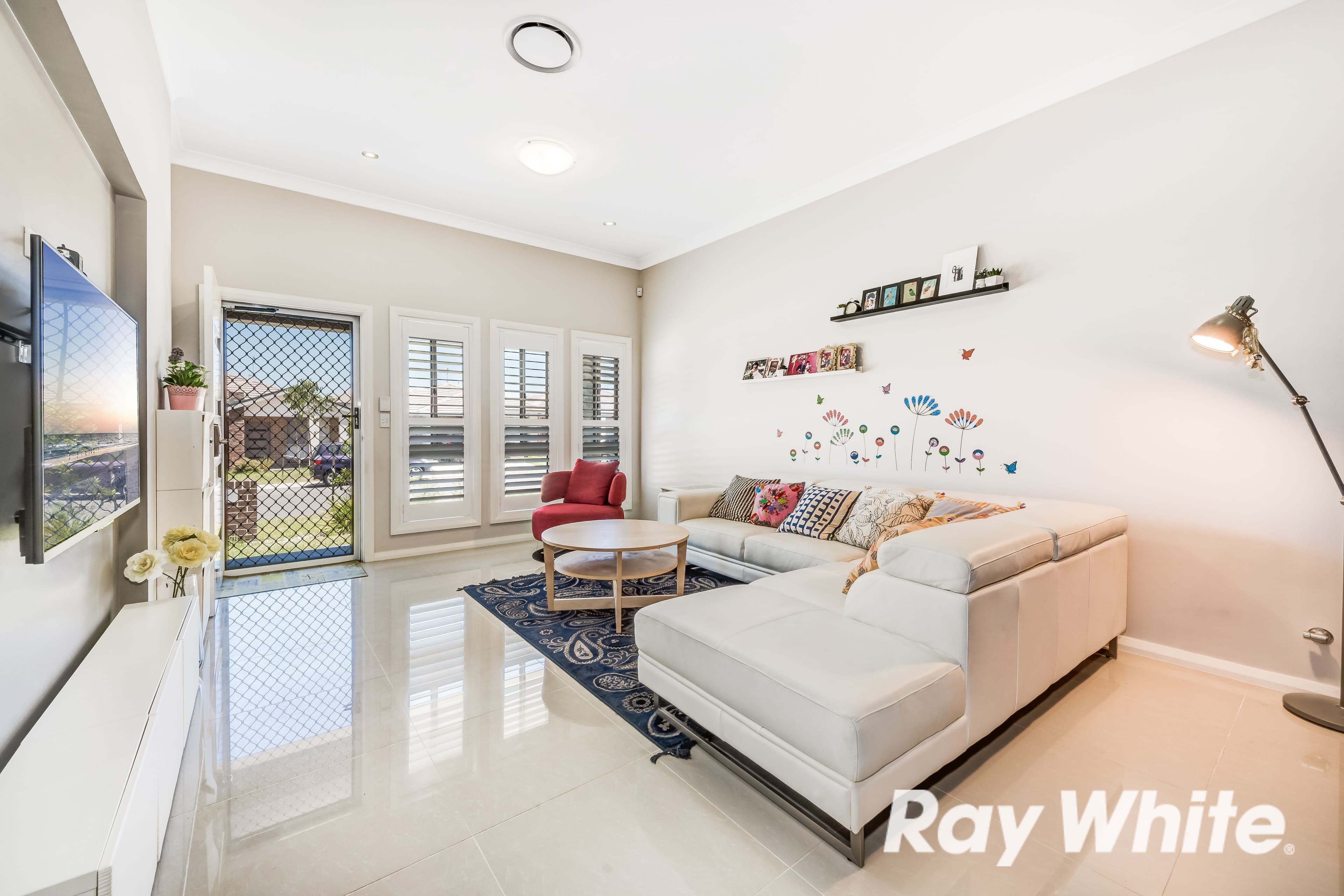 8 Fairlie Street, Kellyville Ridge - Thumbnail 2