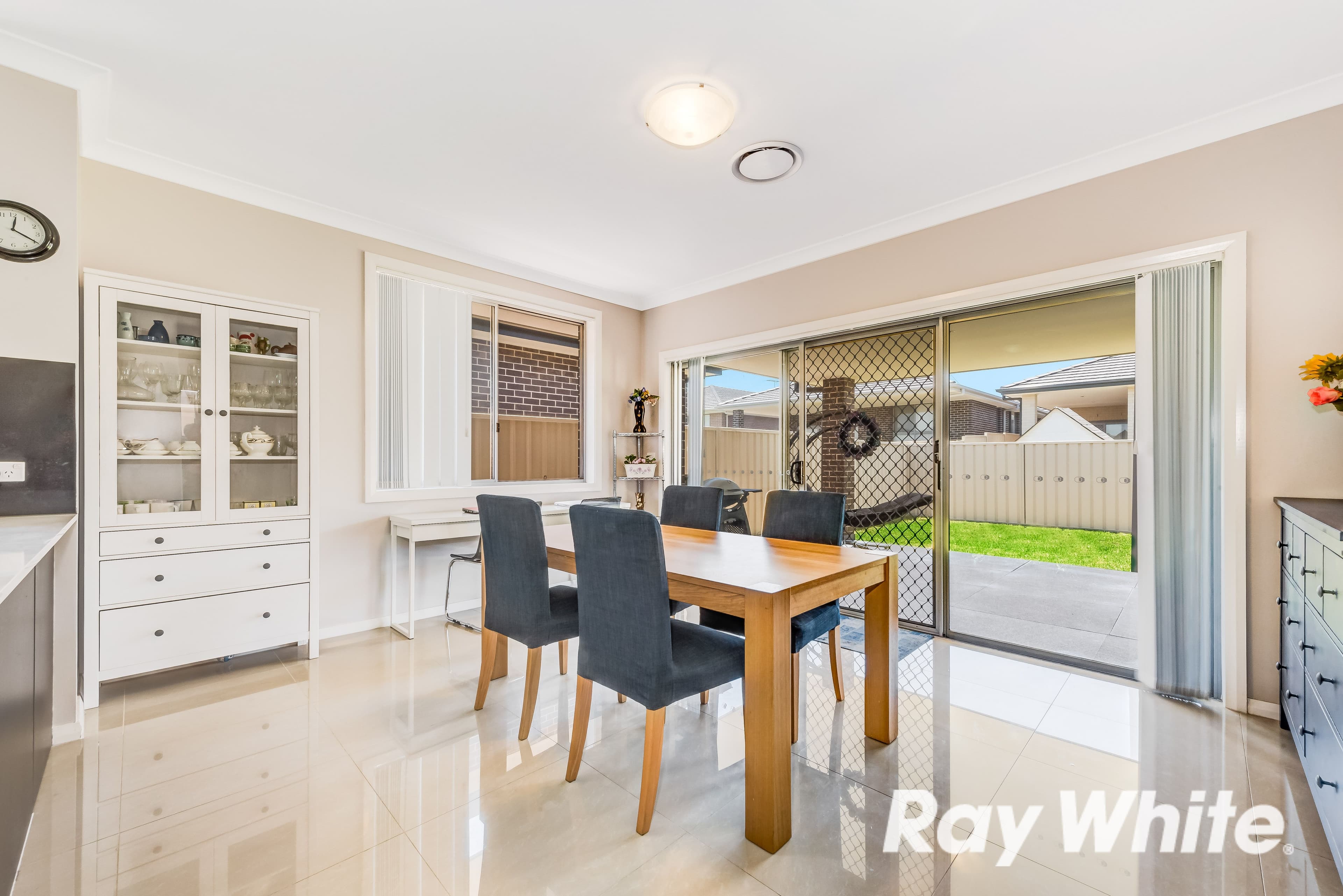 8 Fairlie Street, Kellyville Ridge - Thumbnail 6