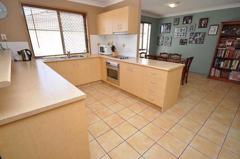118 Christina Ryan Way, ARUNDEL QLD 4214, Arundel - Thumbnail 2