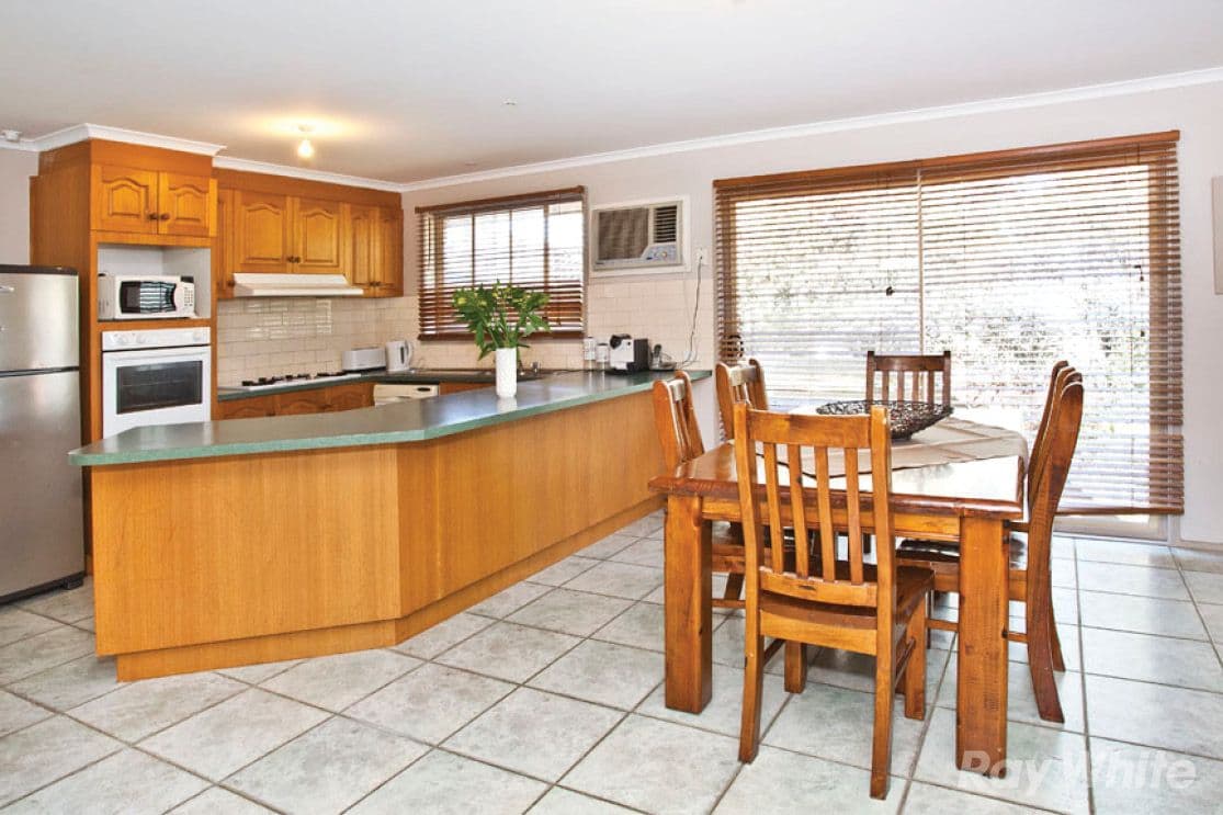 7 Splendens Walk, NARRE WARREN VIC 3805, Narre Warren - Thumbnail 2