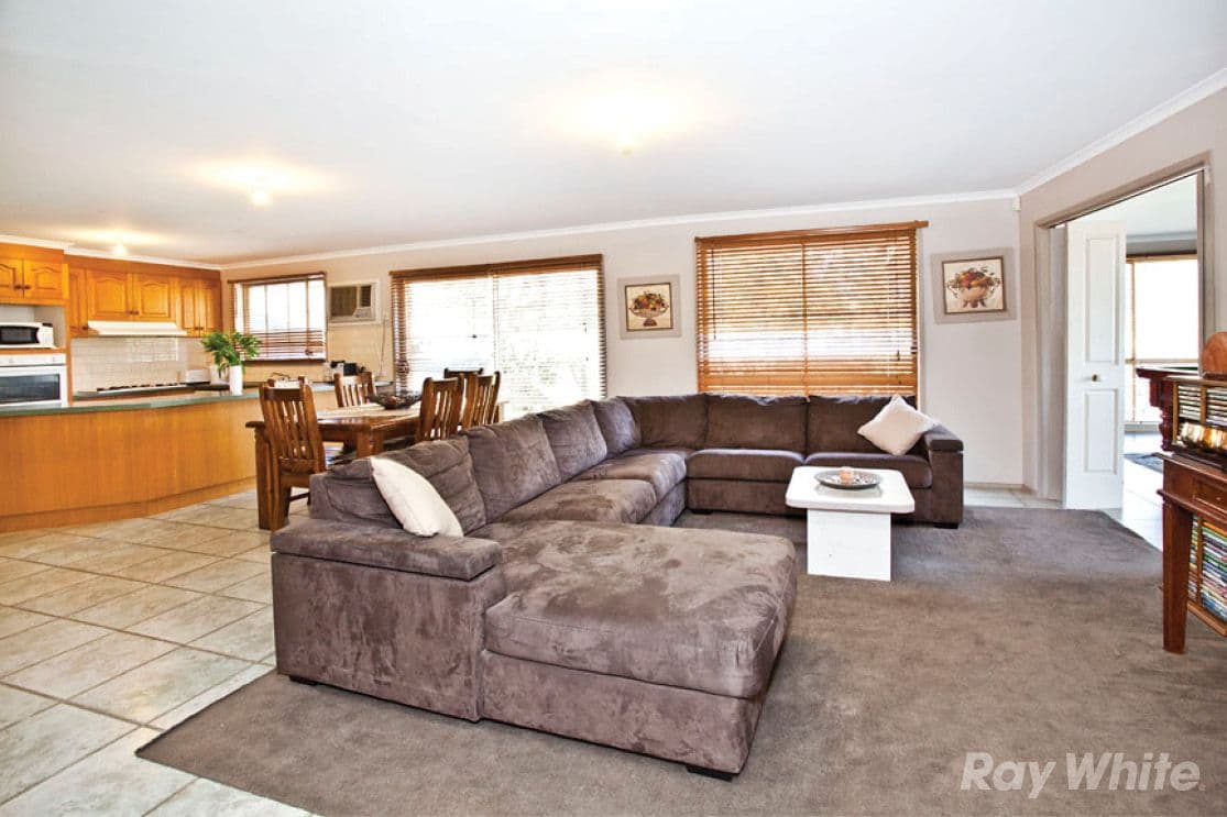 7 Splendens Walk, NARRE WARREN VIC 3805, Narre Warren - Thumbnail 3
