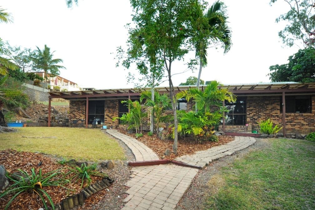 1 Alice Court, CANNONVALE QLD 4802, Cannonvale - Thumbnail 2