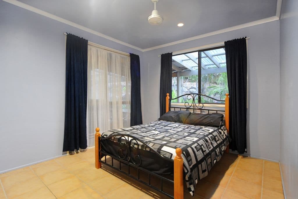 1 Alice Court, CANNONVALE QLD 4802, Cannonvale - Thumbnail 6