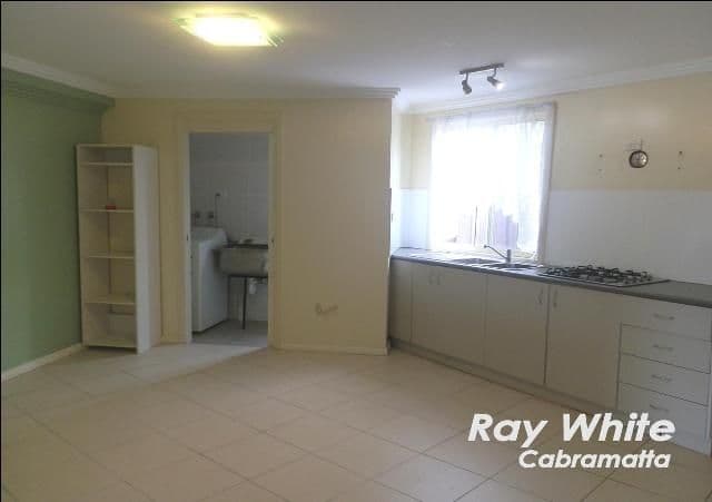 8 Carina Place, St Johns Park NSW 2176, St Johns Park - Thumbnail 5