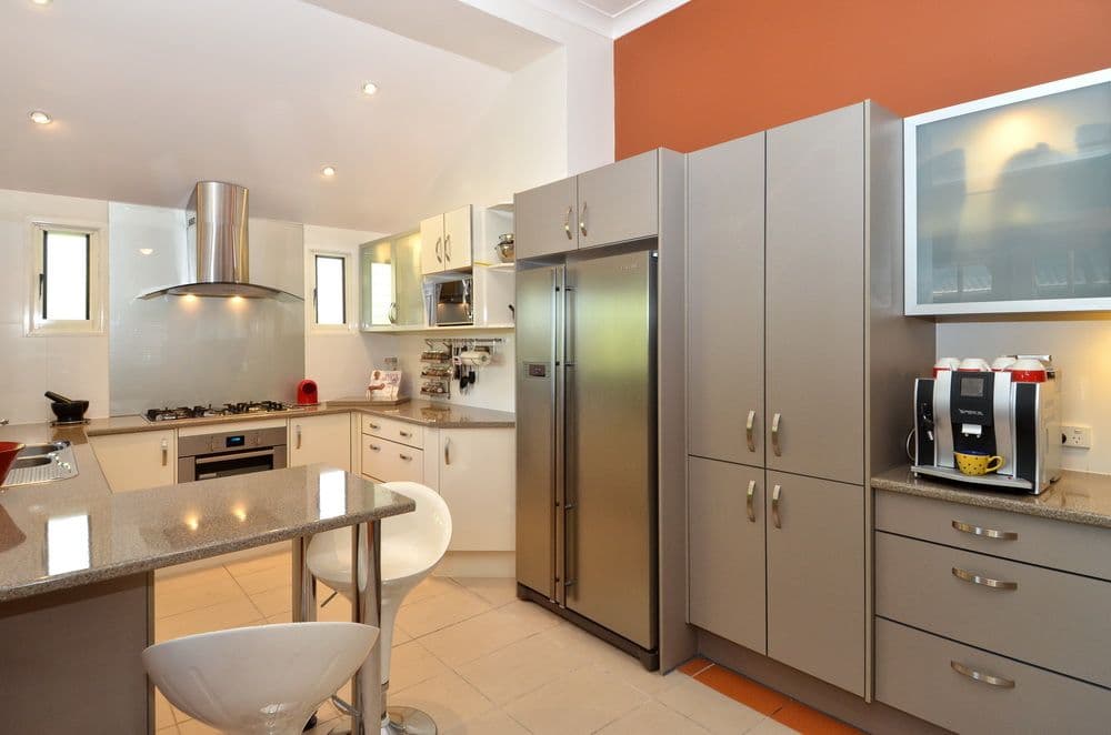8 Gordon Street, HENDRA QLD 4011, Hendra - Thumbnail 3