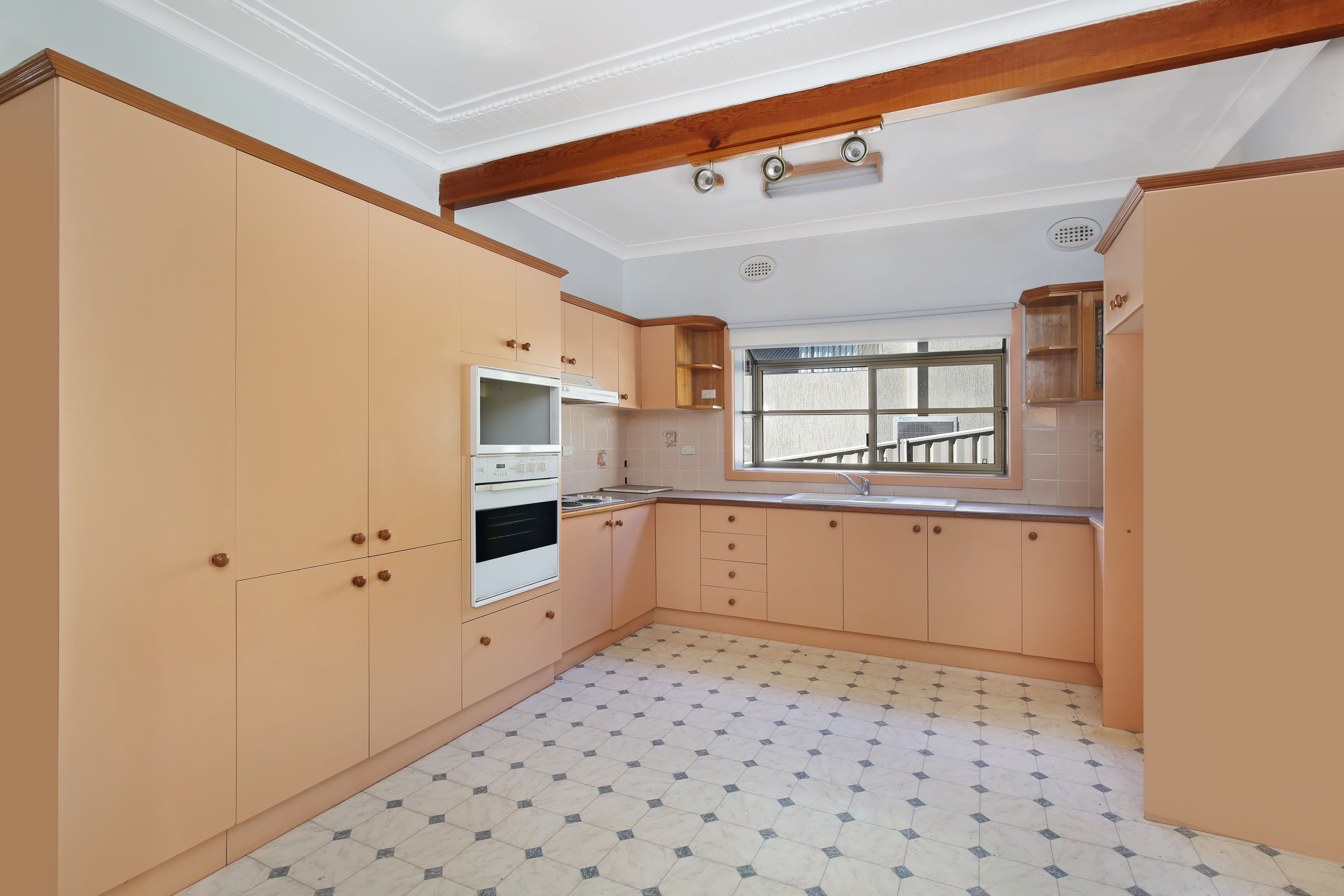 35 Poulter Street, West Wollongong NSW 2500, West Wollongong - Thumbnail 2