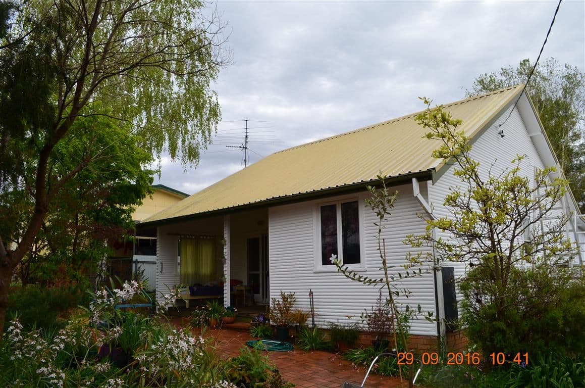 19 Lockhart Street, Adelong - Image 1