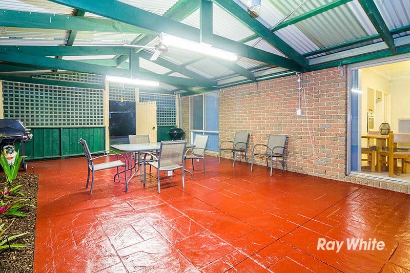 18 Lowther Court, Cranbourne North VIC 3977, Cranbourne North - Image 1