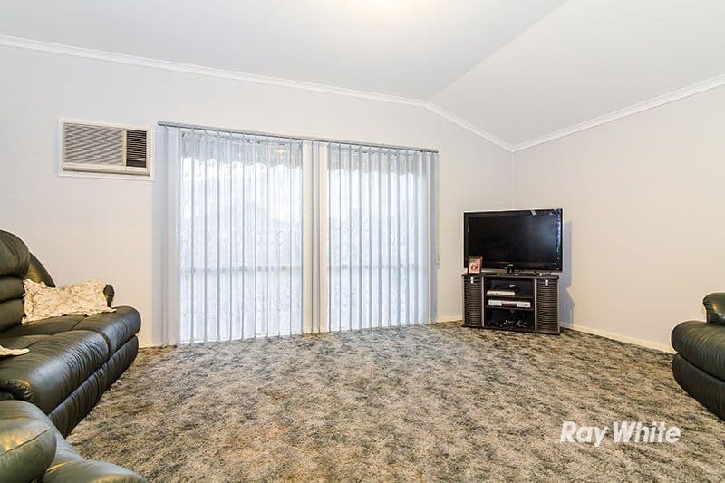 18 Lowther Court, Cranbourne North VIC 3977, Cranbourne North - Thumbnail 5