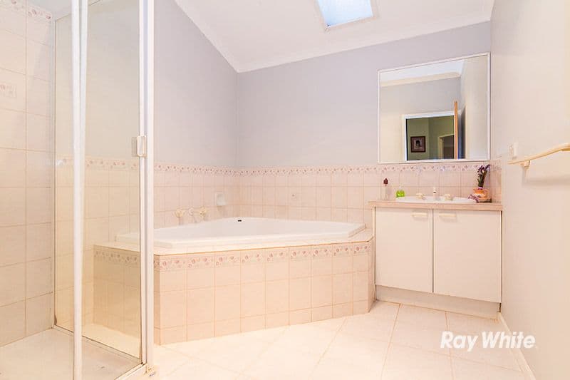 18 Lowther Court, Cranbourne North VIC 3977, Cranbourne North - Thumbnail 7