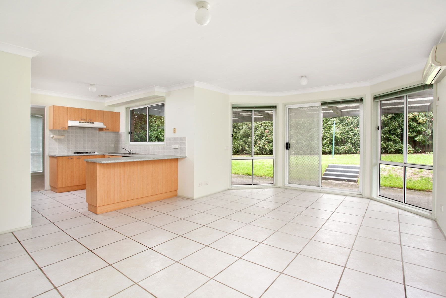 10 Cobblers Close, KELLYVILLE NSW 2155, Kellyville - Thumbnail 2