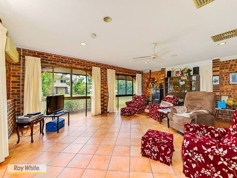 25 Hibiscus Avenue, Redcliffe QLD 4020, Redcliffe - Thumbnail 5