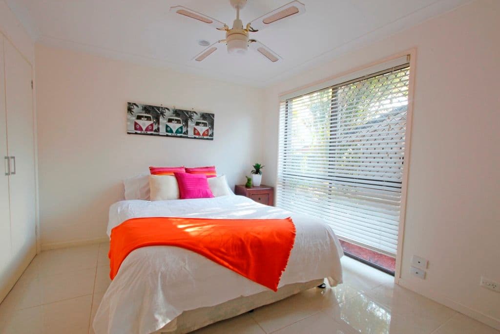 22 Carolina Close, ELANORA QLD 4221, Elanora - Thumbnail 6