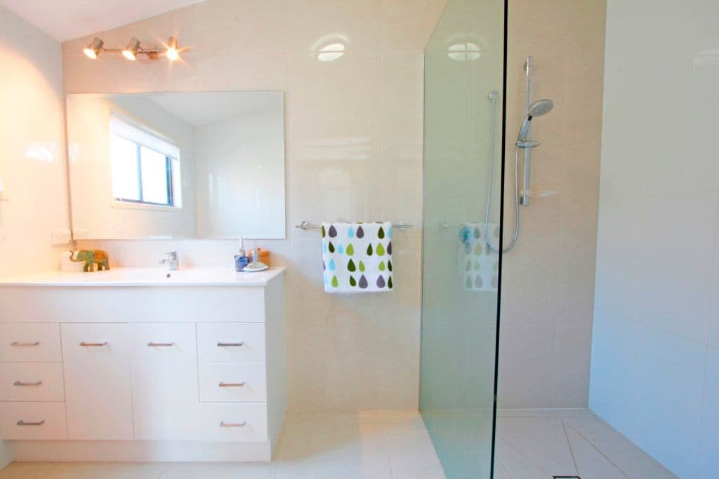 22 Carolina Close, ELANORA QLD 4221, Elanora - Thumbnail 7