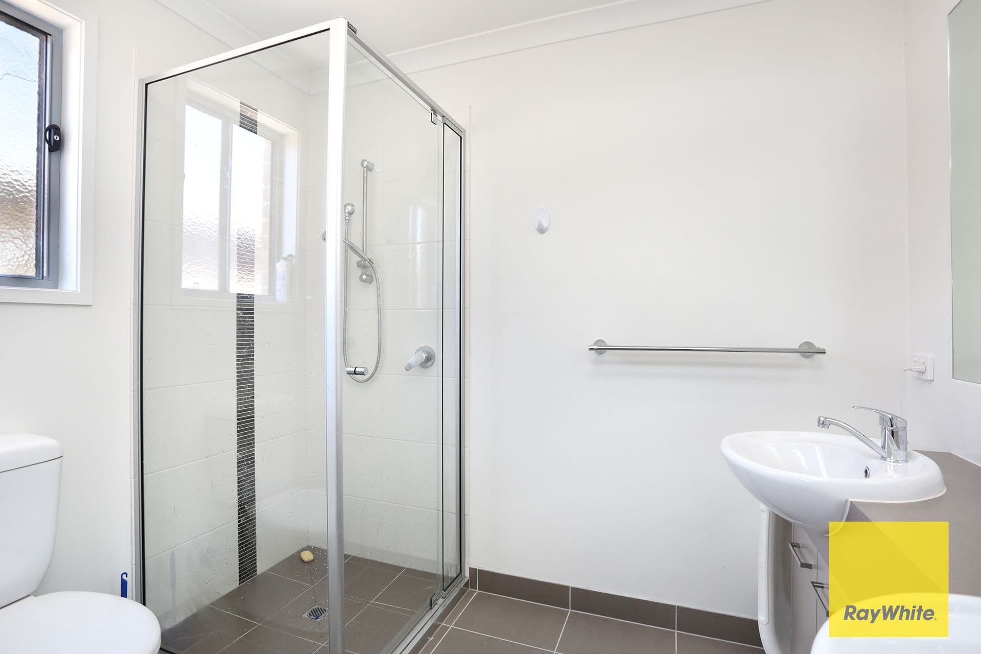 32 Westonbury Drive, Point Cook VIC 3030, Point Cook - Thumbnail 7