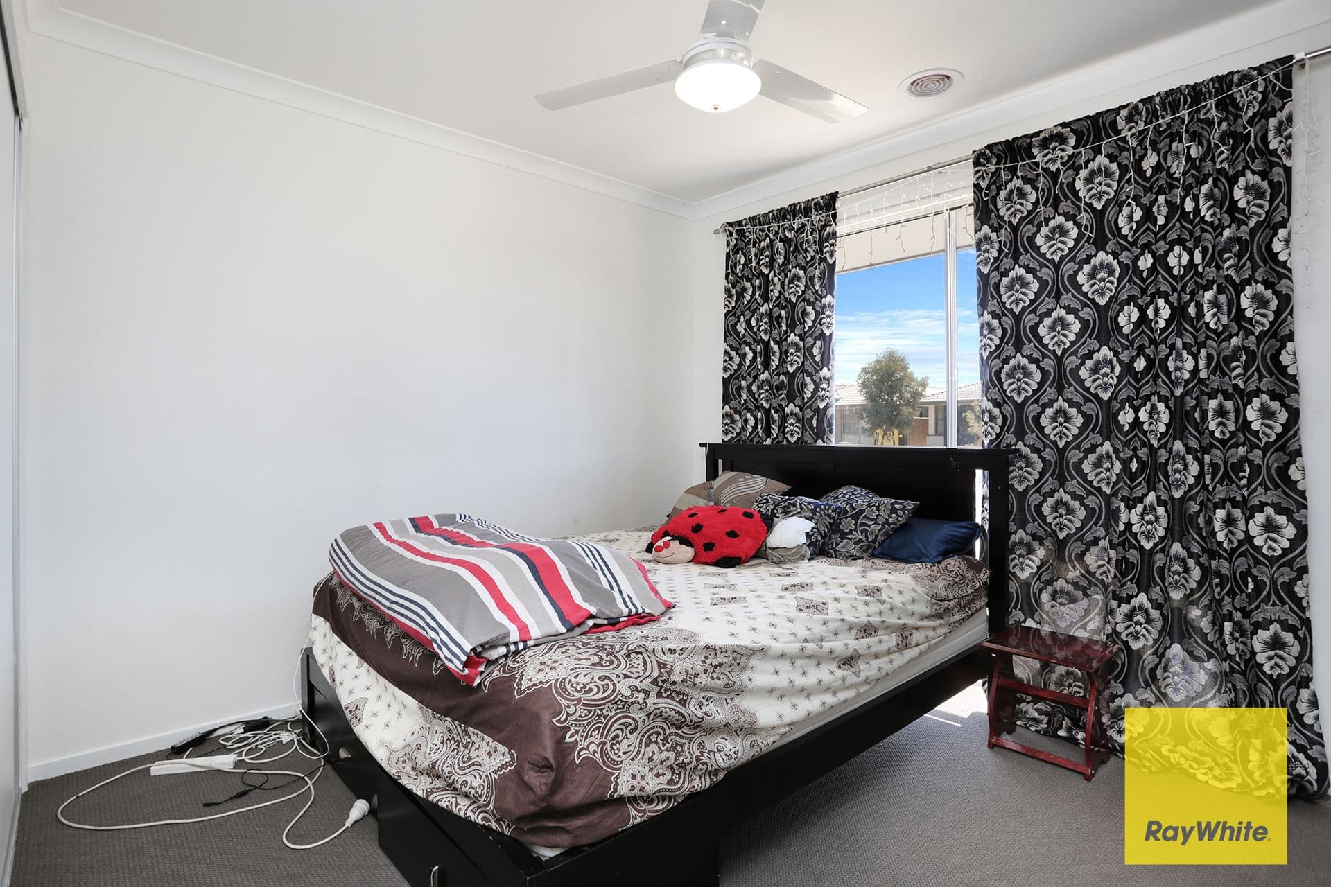 32 Westonbury Drive, Point Cook VIC 3030, Point Cook - Thumbnail 8