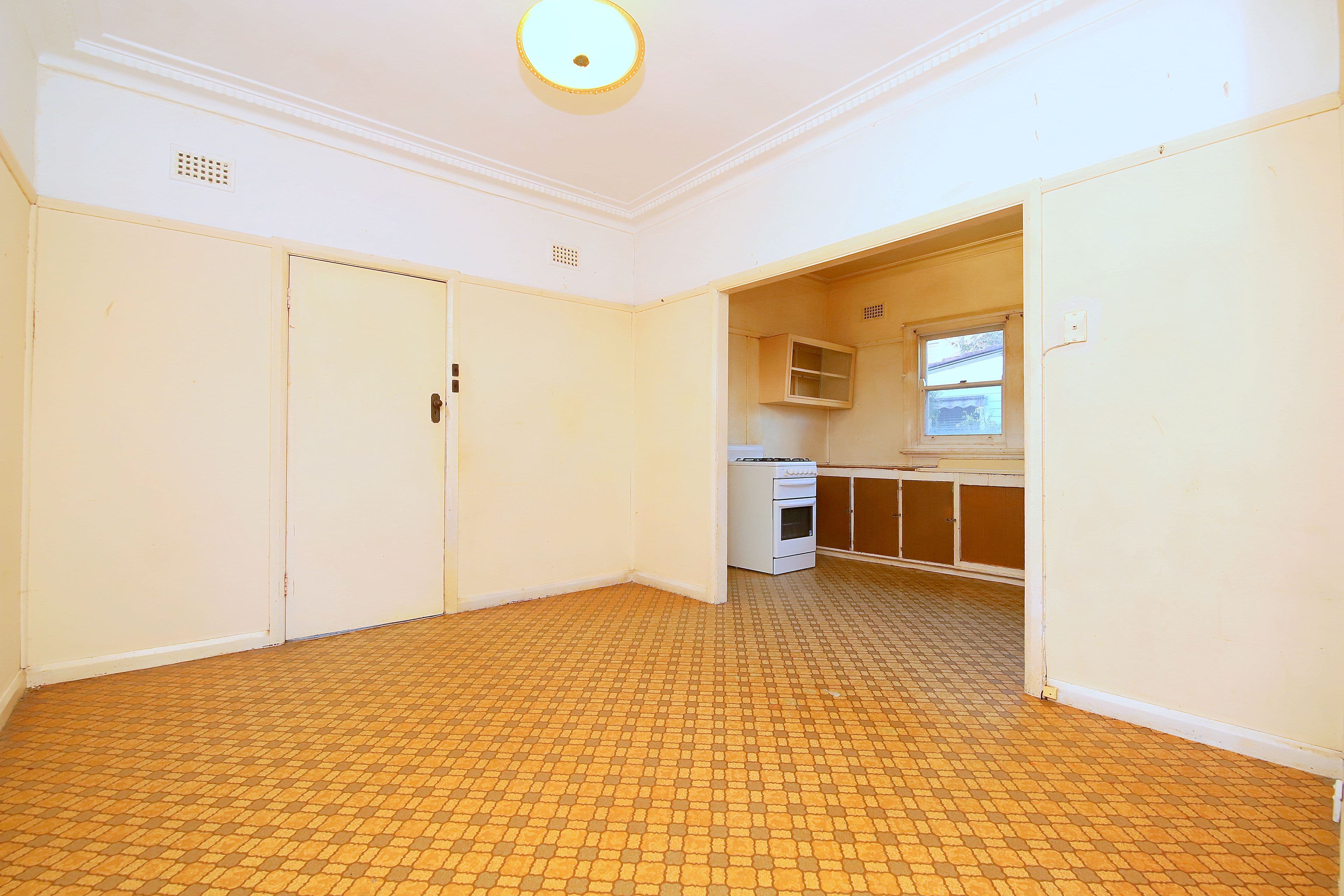14 Winspear Avenue, Bankstown - Thumbnail 4