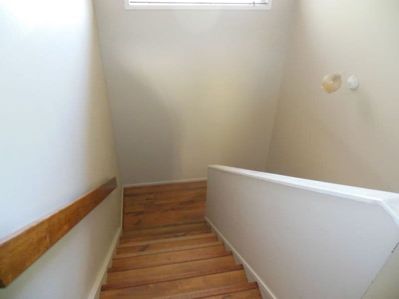 15 Dawn Crescent, EMERALD QLD 4720, Emerald - Thumbnail 3