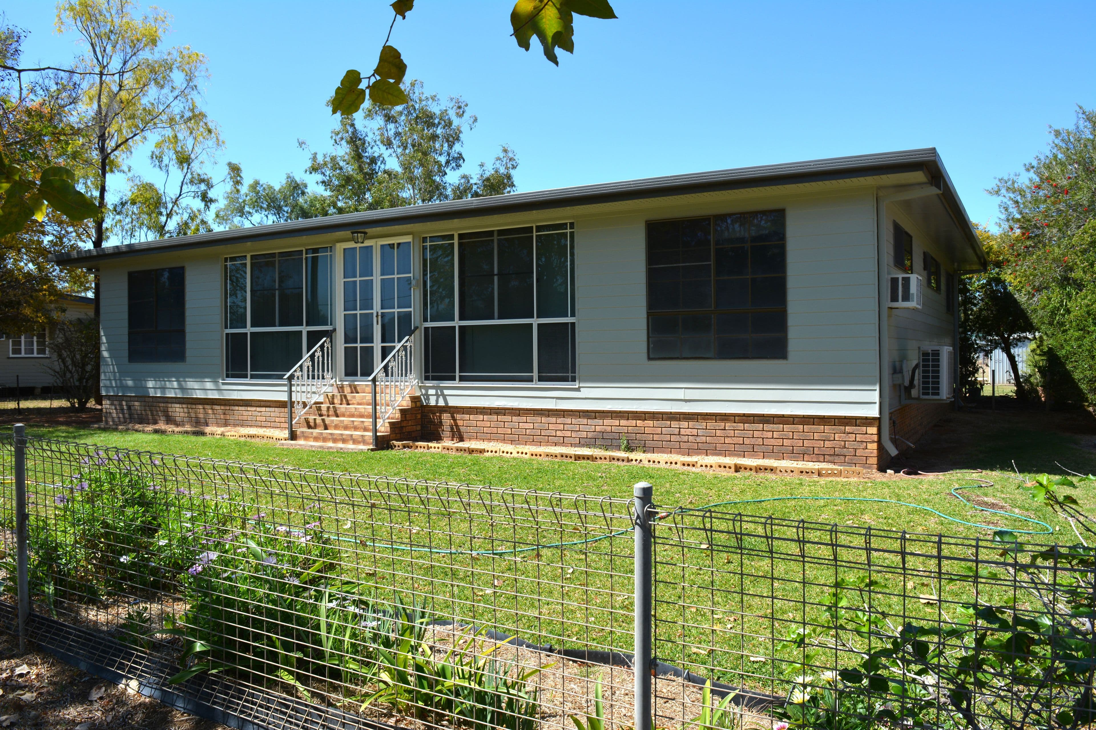 5 Mulga Street, Blackall QLD 4472, Blackall - Image 1