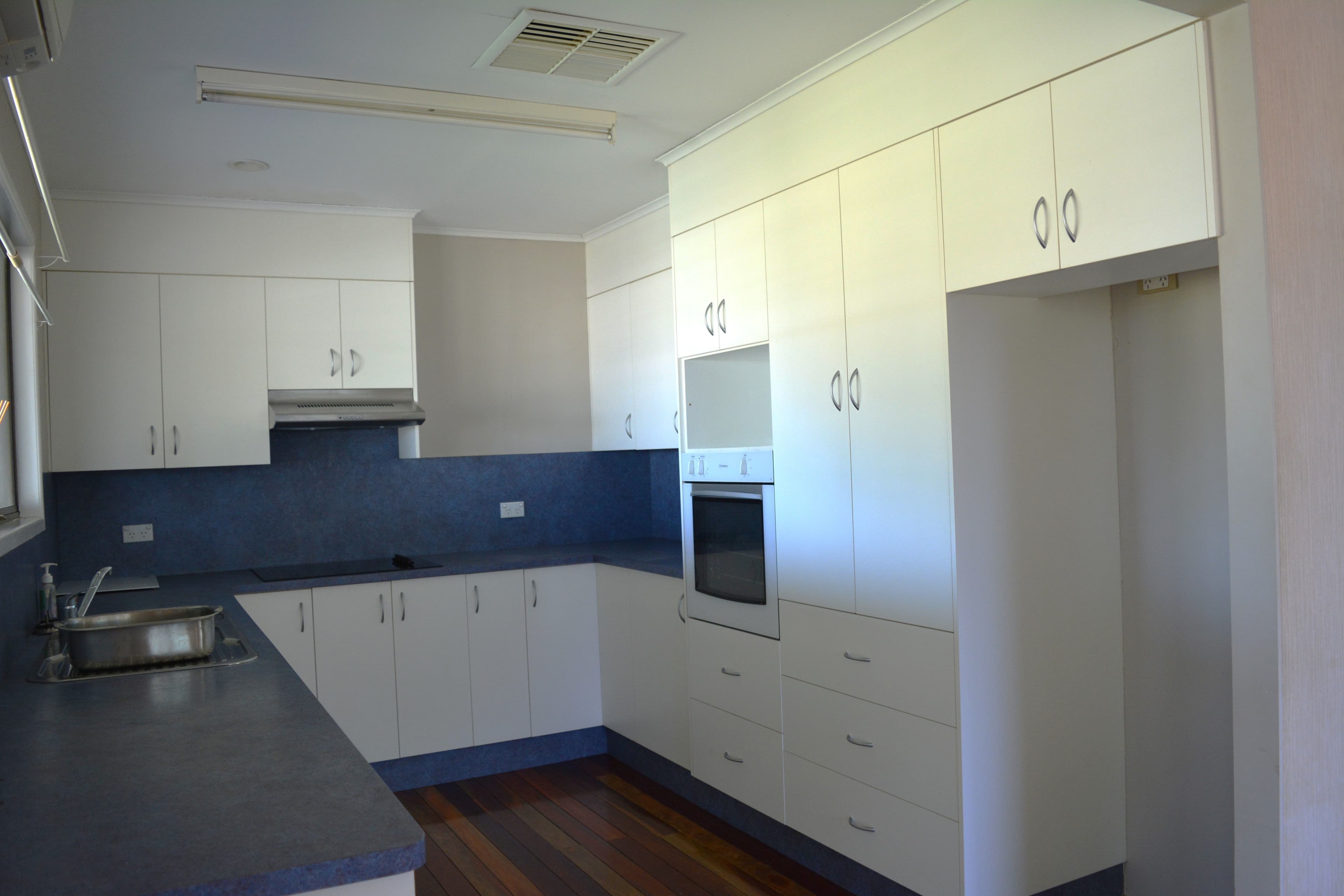 5 Mulga Street, Blackall QLD 4472, Blackall - Thumbnail 5