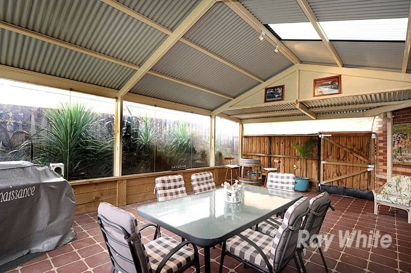 6 Rubina Court, BERWICK VIC 3806, Berwick - Thumbnail 3