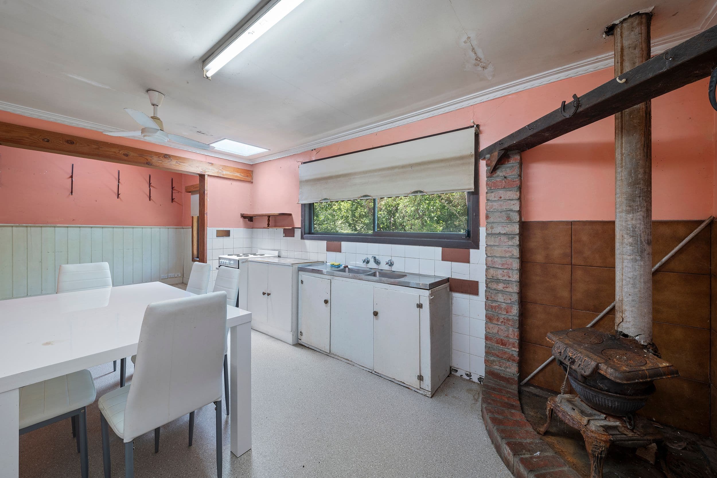 17 Kilmore Road, Heathcote VIC 3523, Heathcote - Thumbnail 4