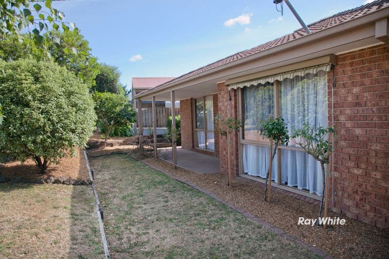 32 Wahgunyah Crescent, LANGWARRIN VIC 3910, Langwarrin - Thumbnail 2