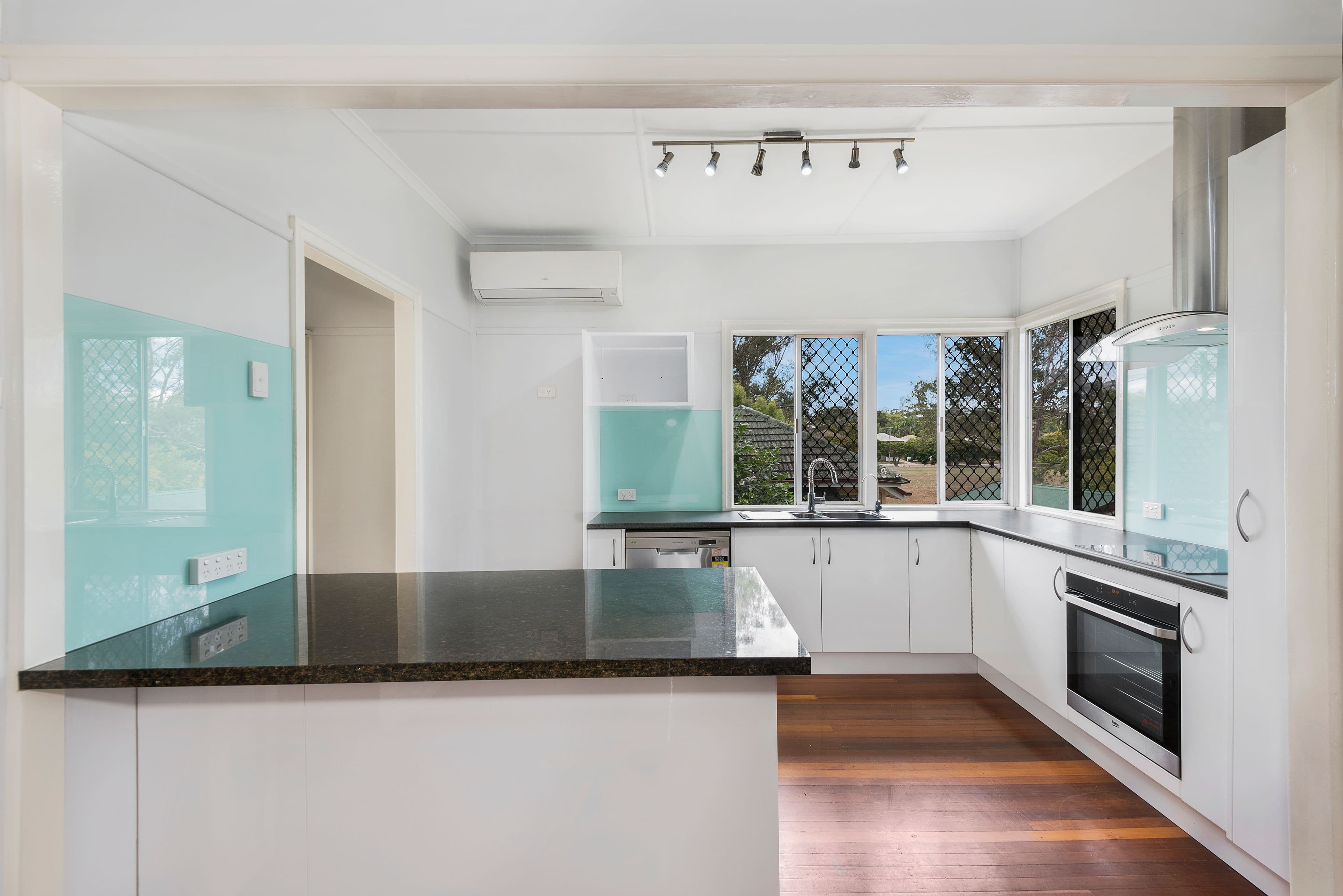 21 Kidgell Street, Stafford QLD 4053, Stafford - Thumbnail 5