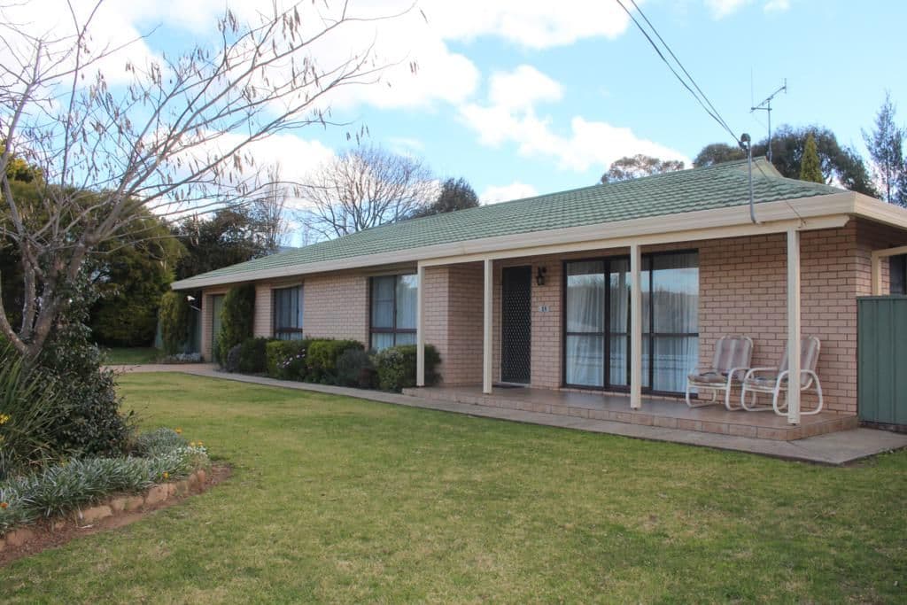 24 George Street, TENTERFIELD NSW 2372, Tenterfield - Image 1