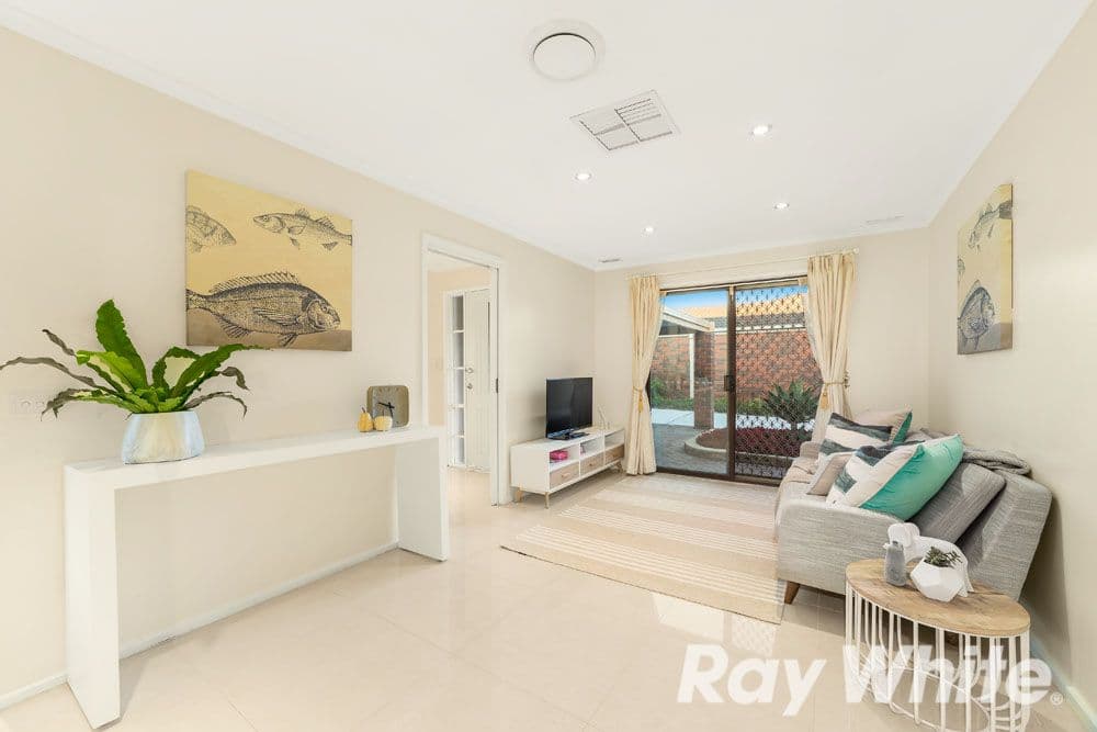 9 Hawksburn Crescent, Wantirna South VIC 3152, Wantirna South - Thumbnail 3