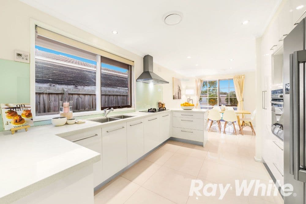 9 Hawksburn Crescent, Wantirna South VIC 3152, Wantirna South - Thumbnail 4