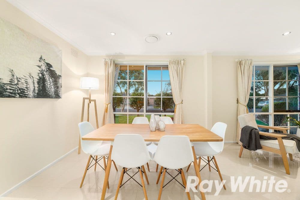 9 Hawksburn Crescent, Wantirna South VIC 3152, Wantirna South - Thumbnail 5