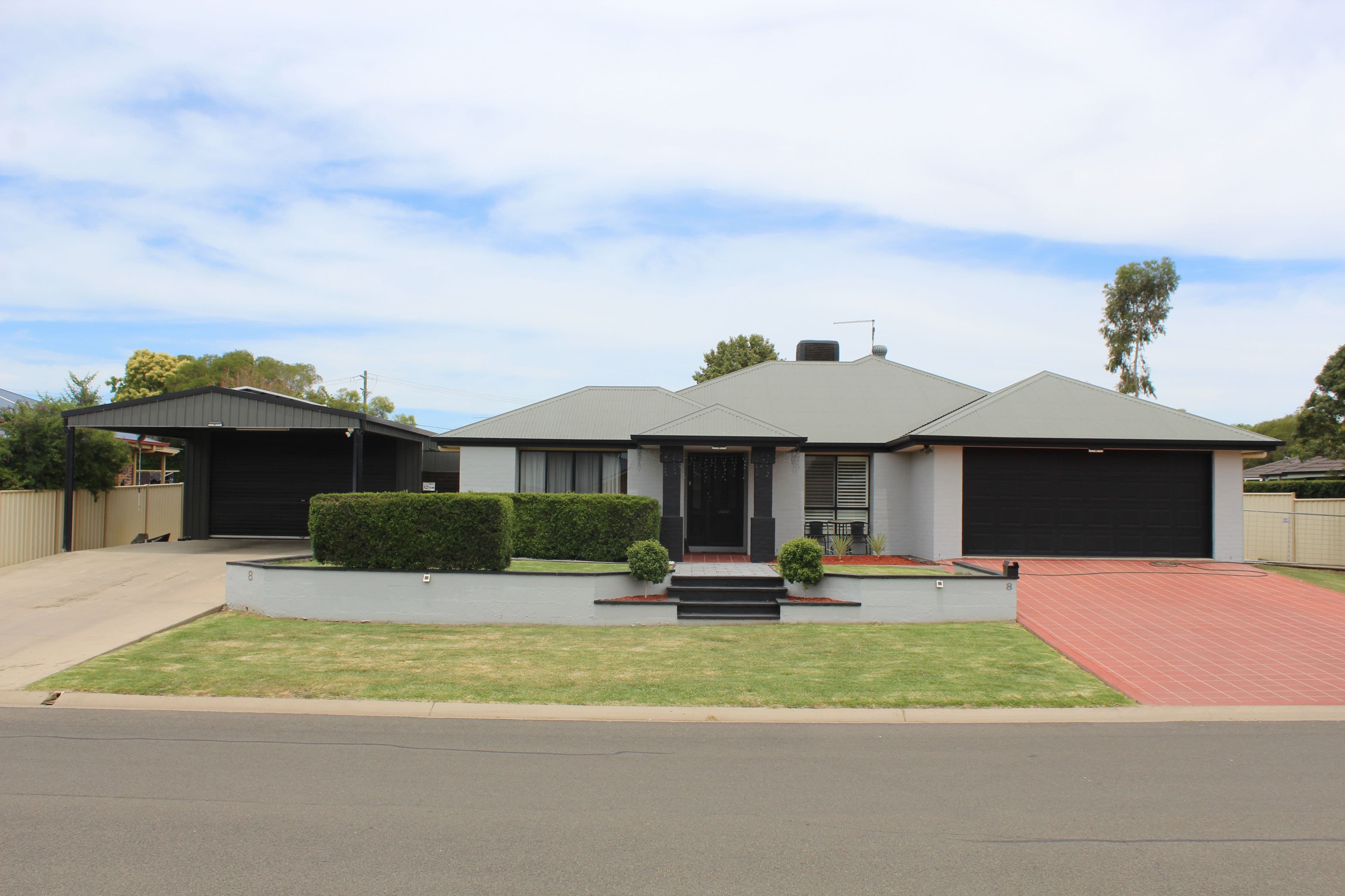 8 Peters Place, Goondiwindi QLD 4390, Goondiwindi - Image 1