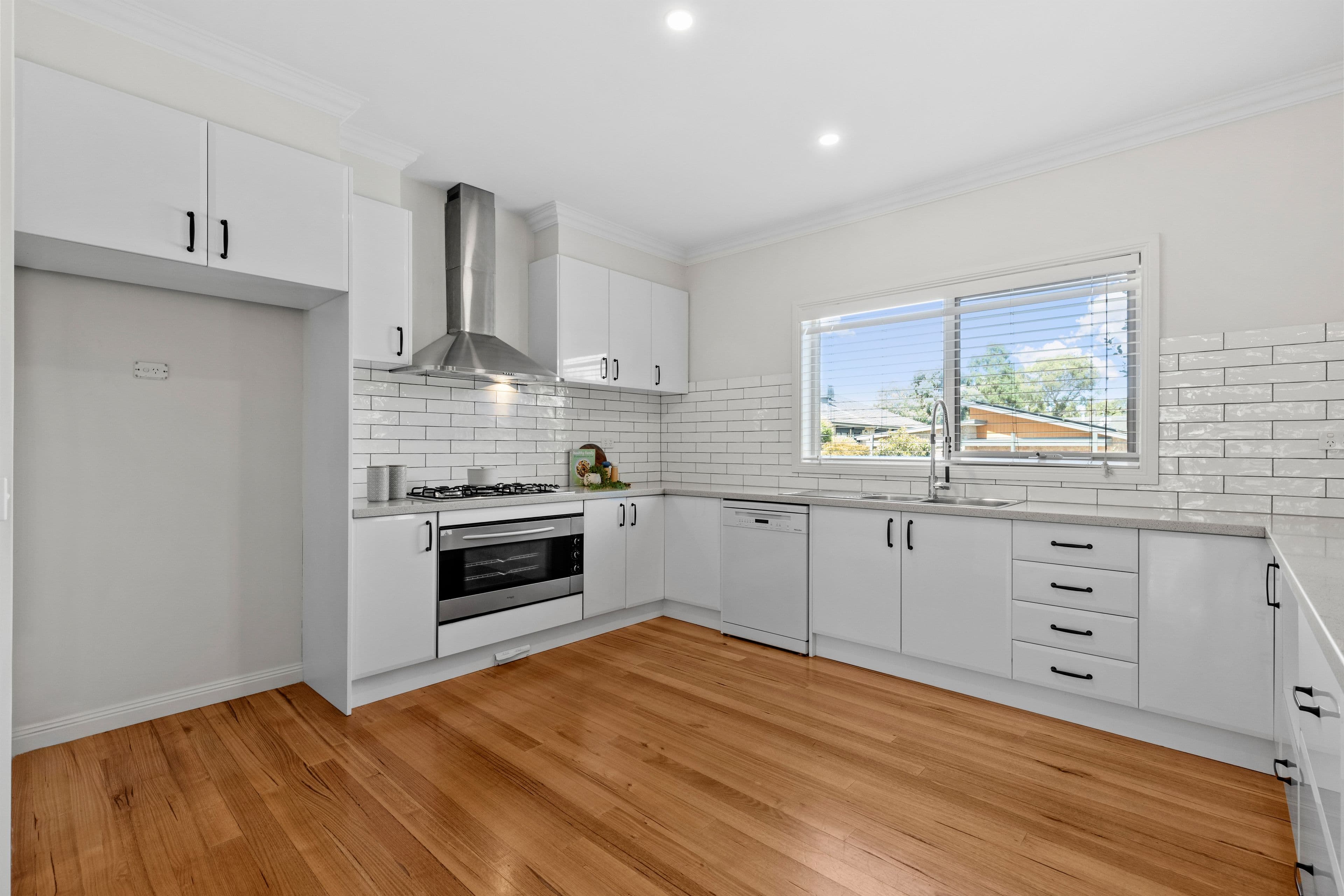 8 Rangeview Green, Doreen VIC 3754, Doreen - Thumbnail 4