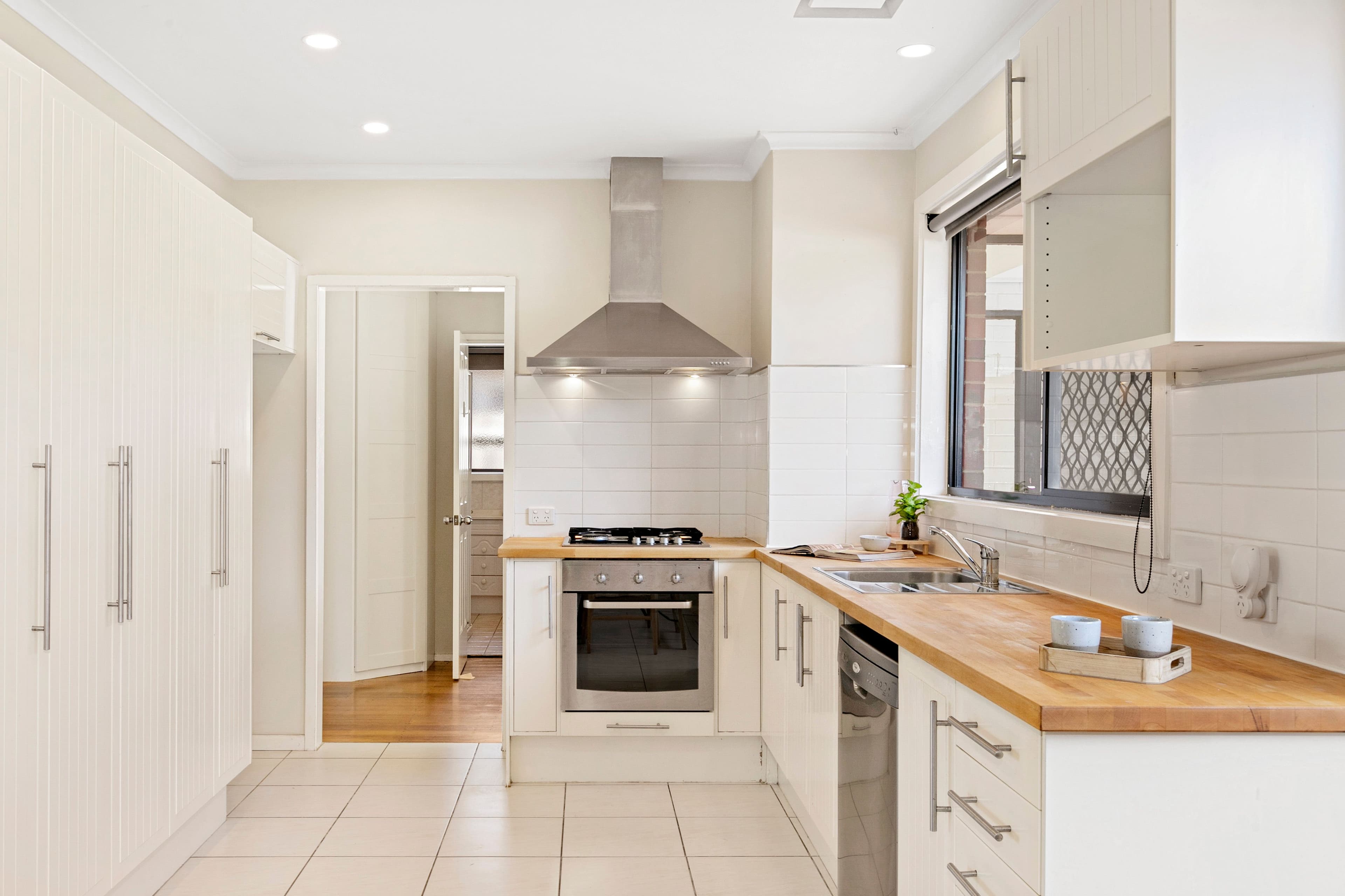 8 Nodding Avenue, Frankston North VIC 3200, Frankston North - Thumbnail 3