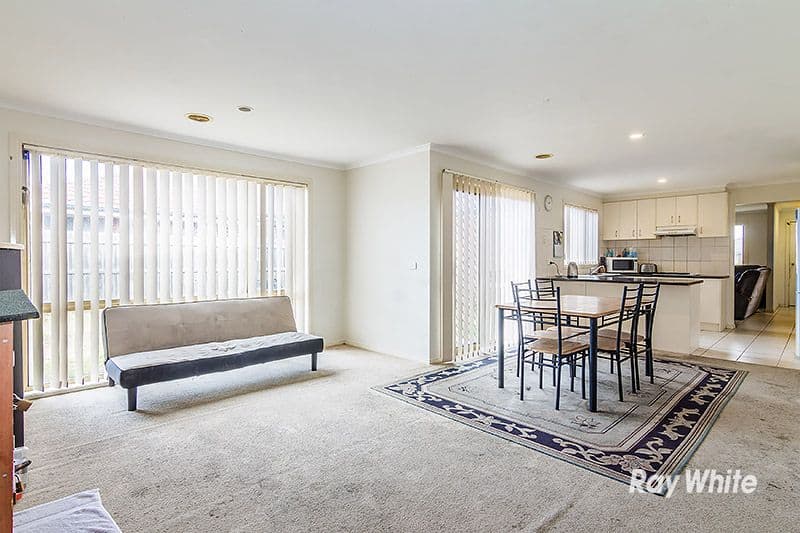 28 Geebung Road, Cranbourne West VIC 3977, Cranbourne West - Thumbnail 3