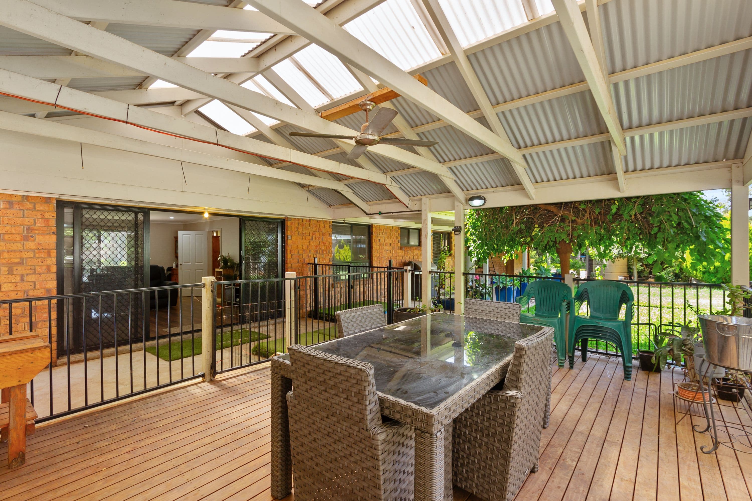 5 Kahan Close, Caroline Springs - Thumbnail 3